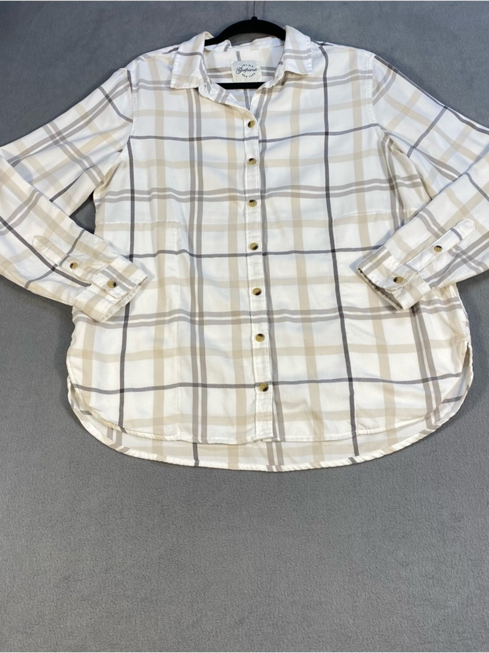 JACHS Girlfriend women’s white&beige Plaid lightweight flannel ButtonUp shirt, M